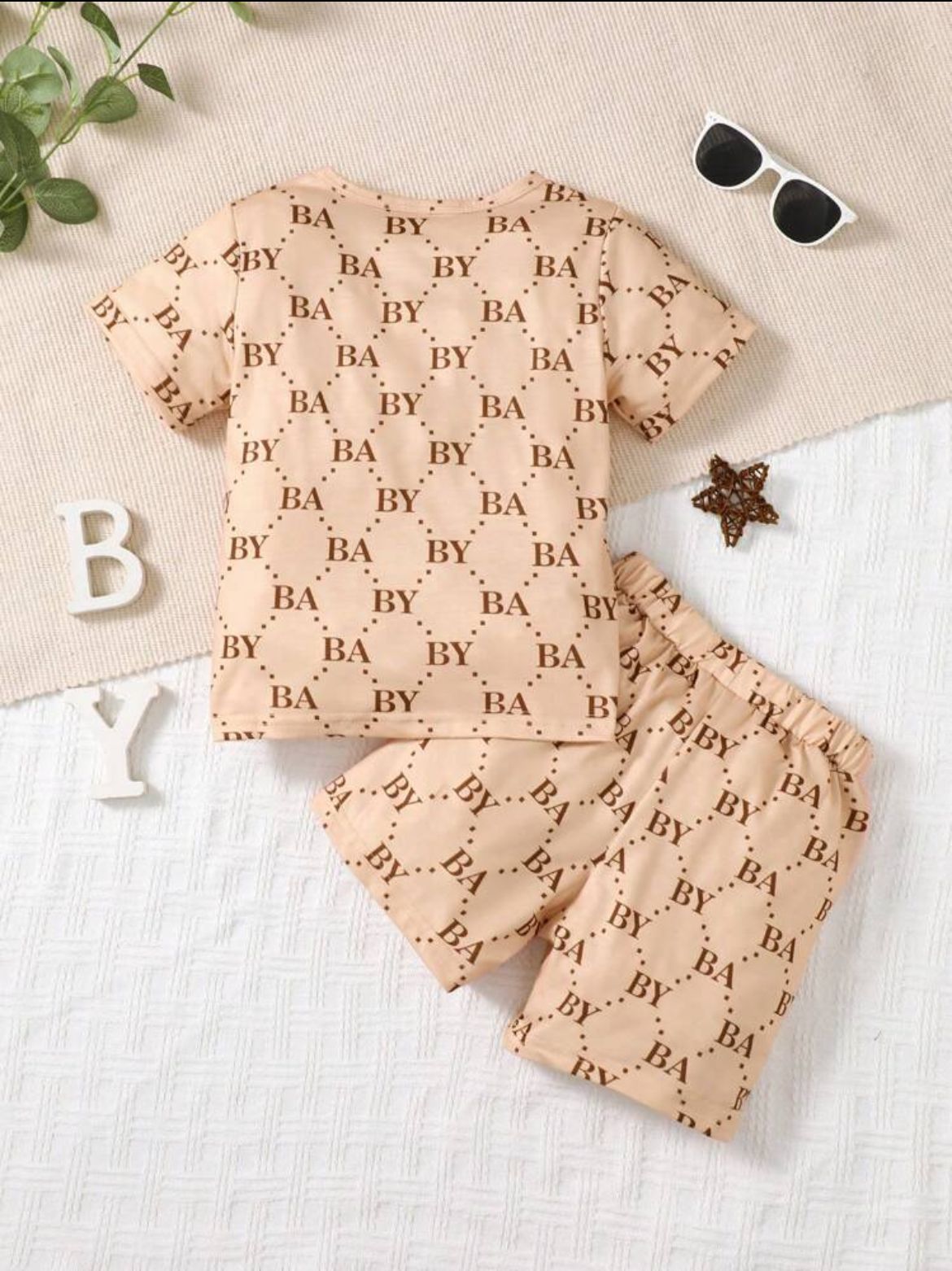 Young Boy Letter Graphic Tee & Shorts Set